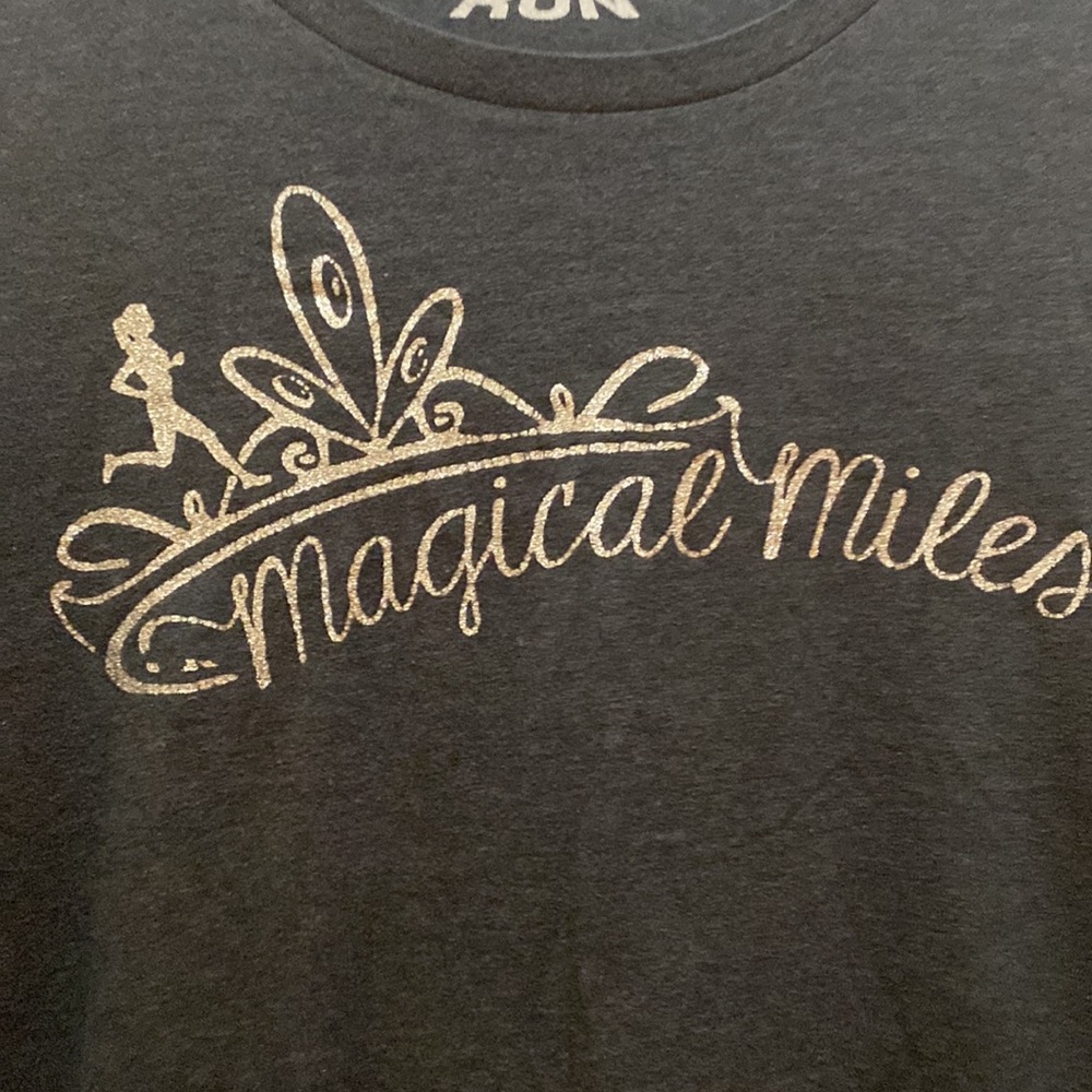 Magical miles Tee size large - Picture 2 of 4
